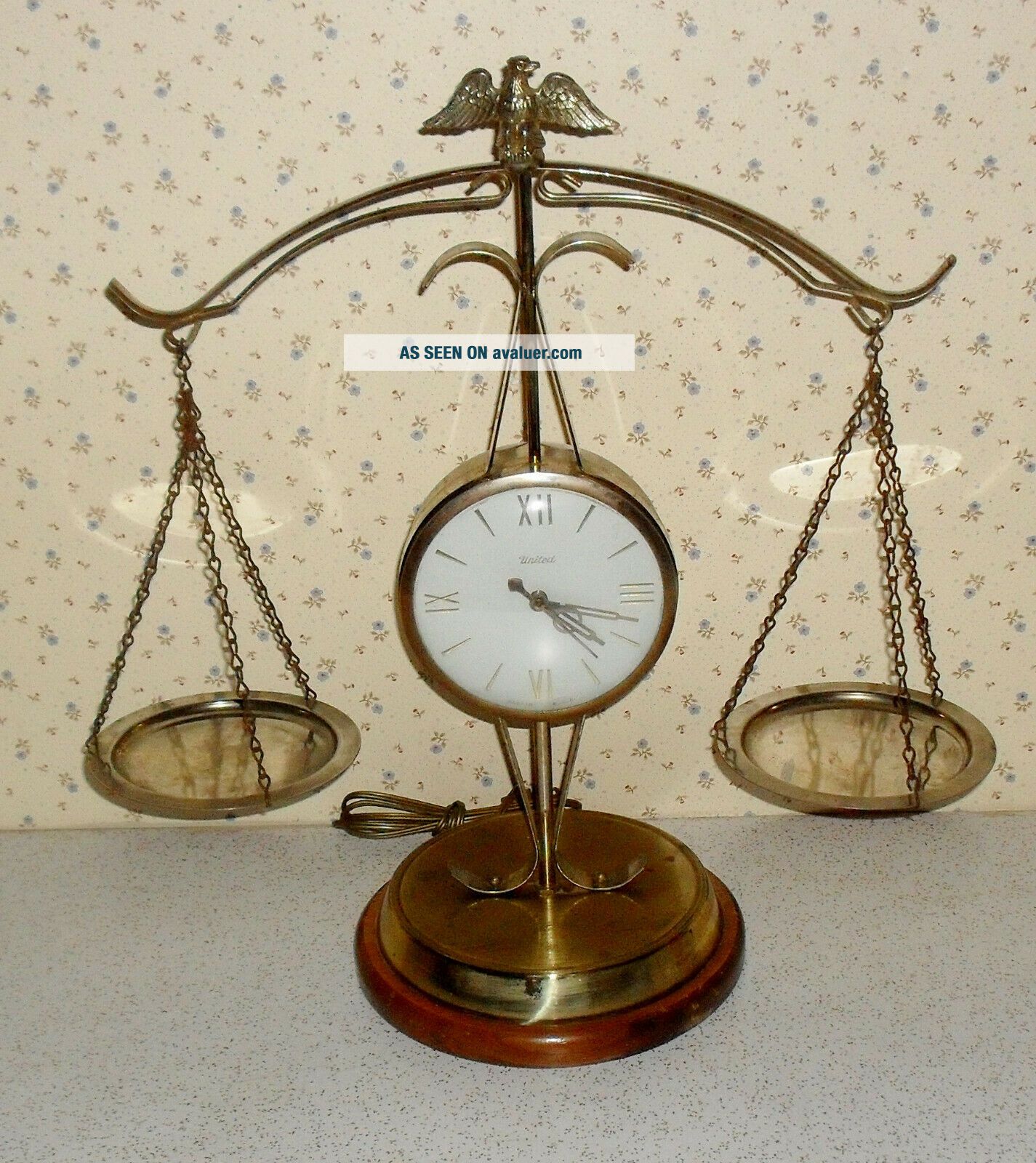 Vintage United Scale Of Justice Electric Balance Clock | #160056