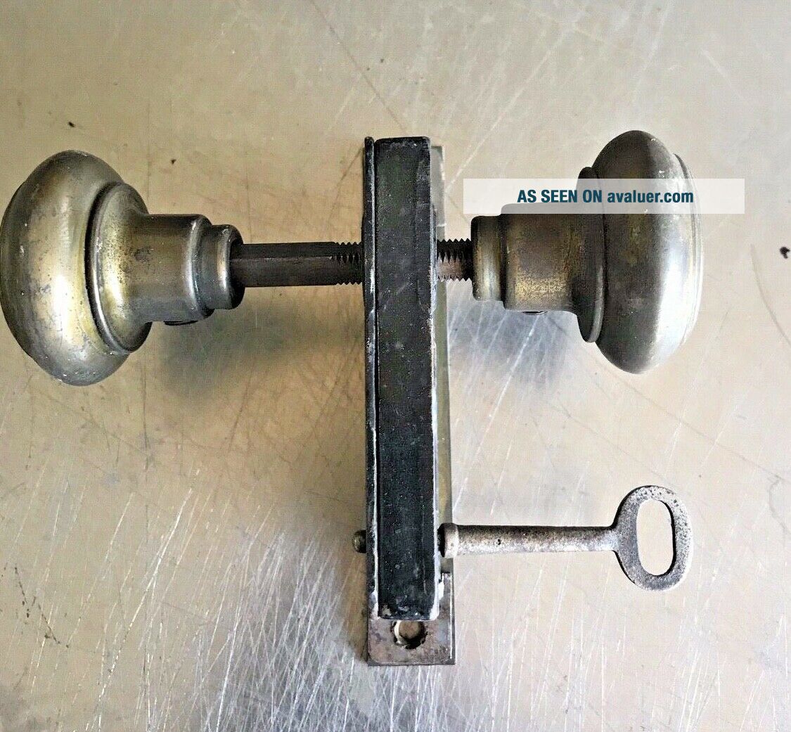 Skeleton Key Door Knob