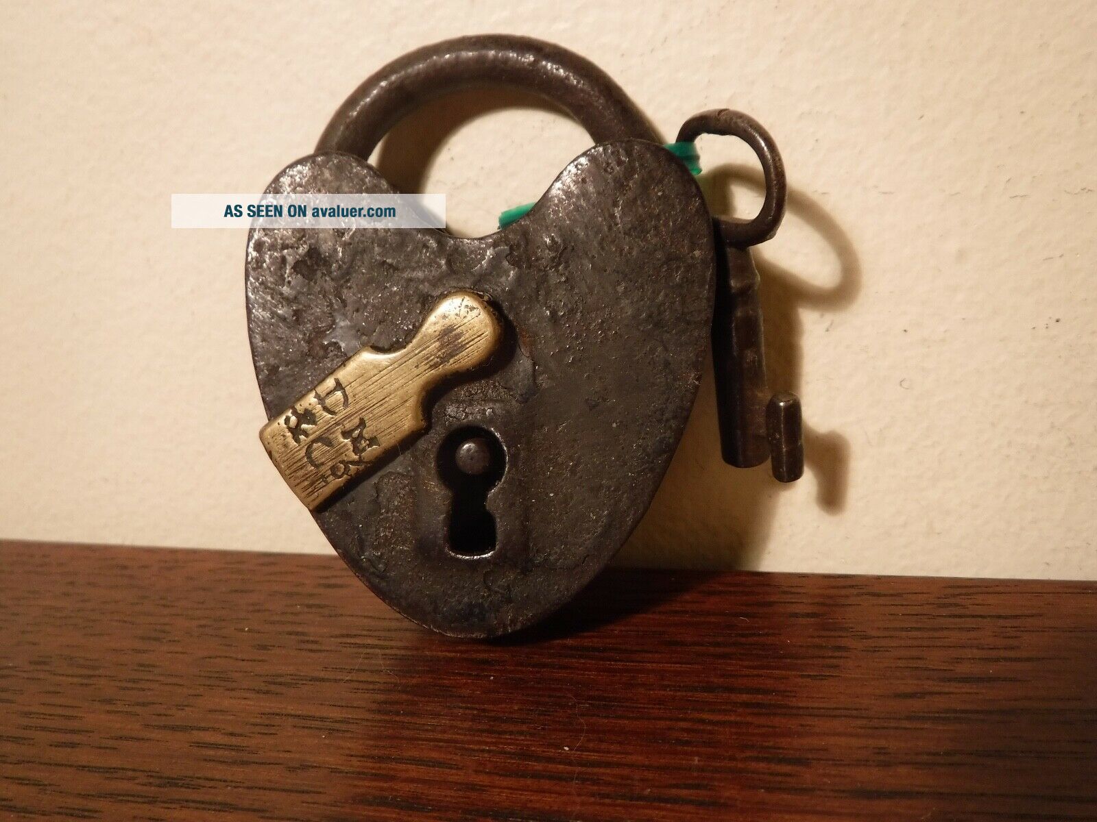 DM & Co Antique Lock With Key | #202022