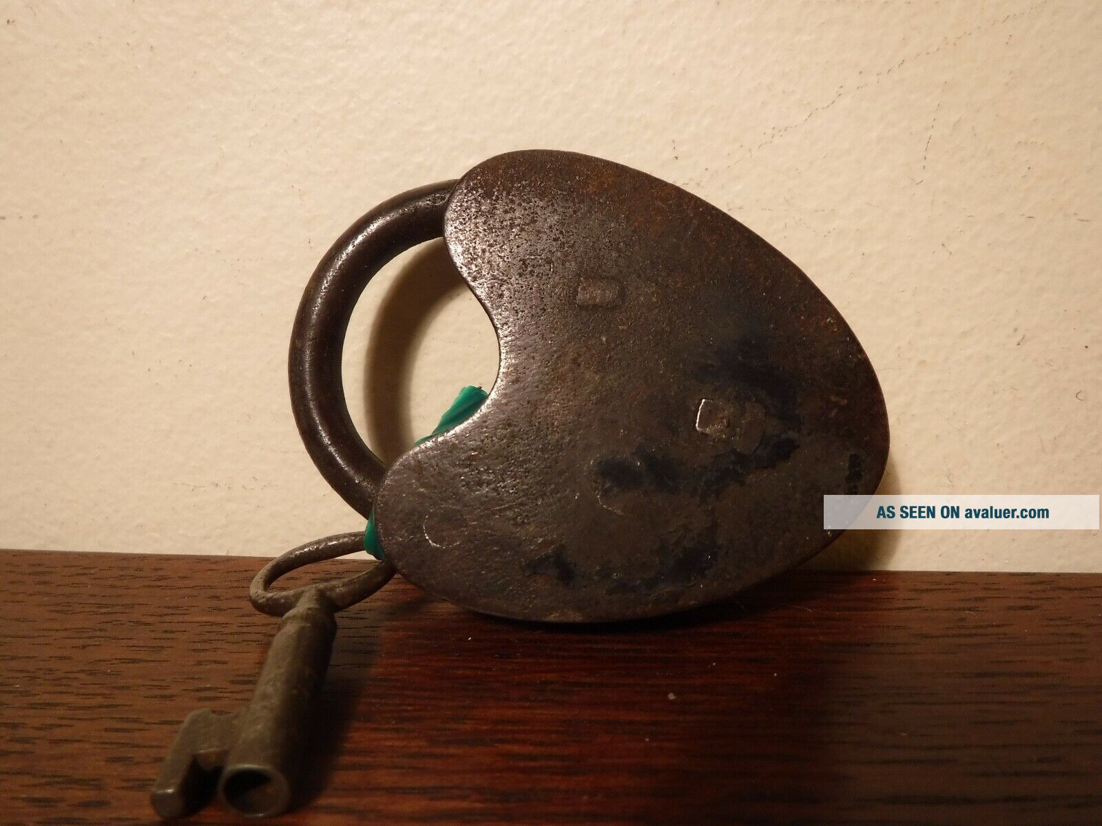 DM & Co Antique Lock With Key | #202022