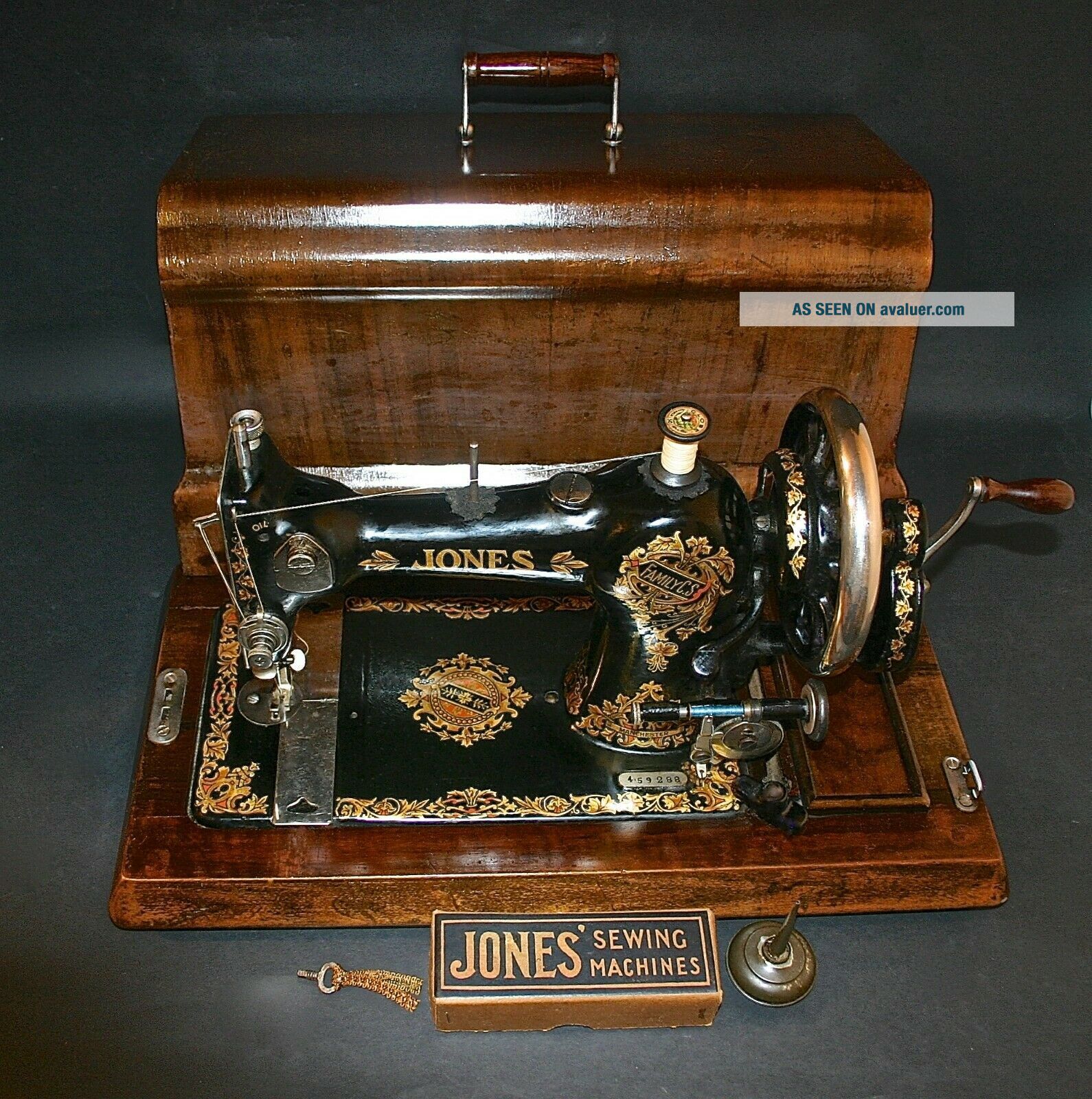 1910 UNBELIEVABLE ANTIQUE JONES HAND CRANK SEWING MACHINE | #285758