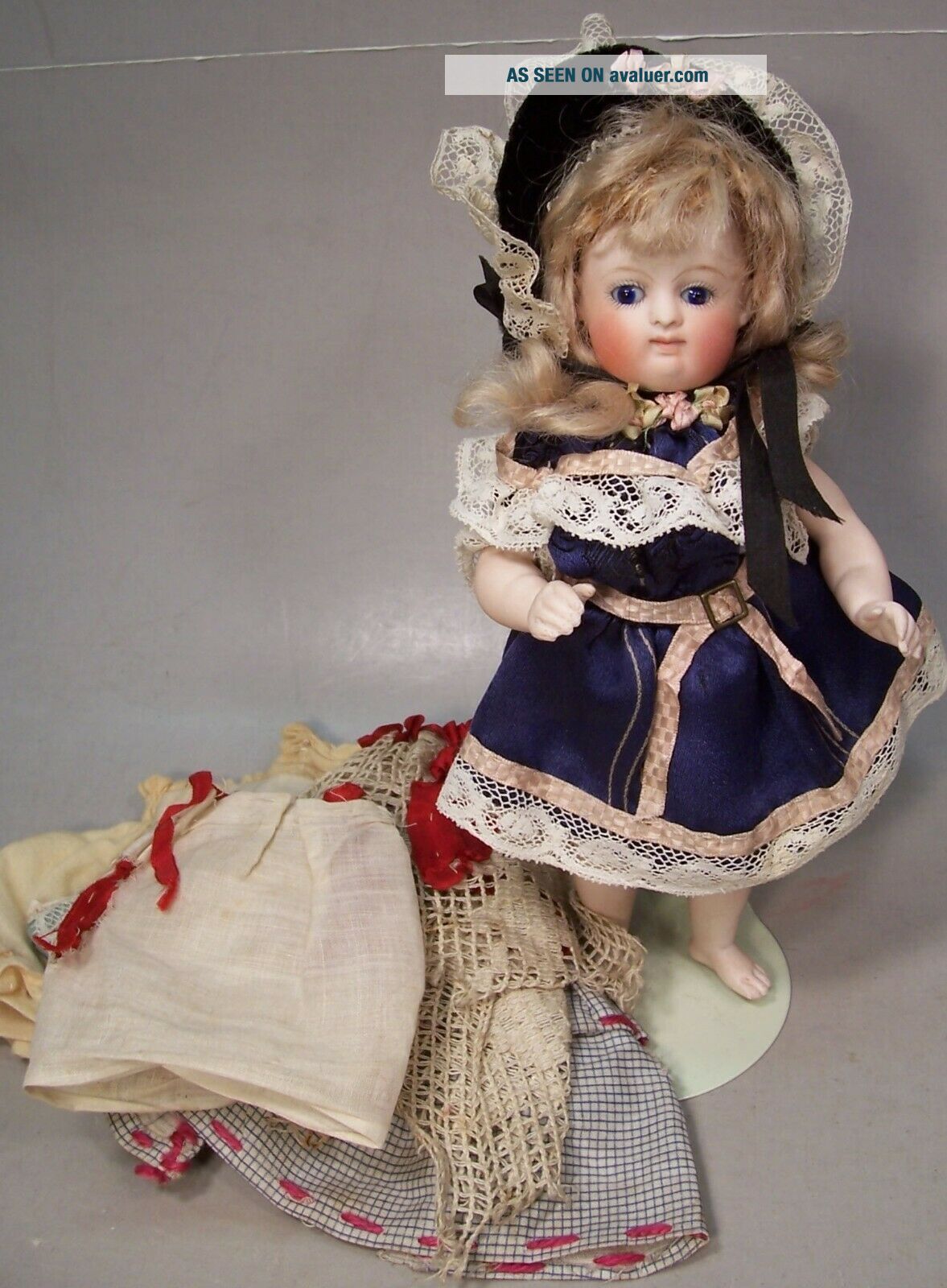 Gorgeous 7 inch Kestner Antique All Bisque German Doll 