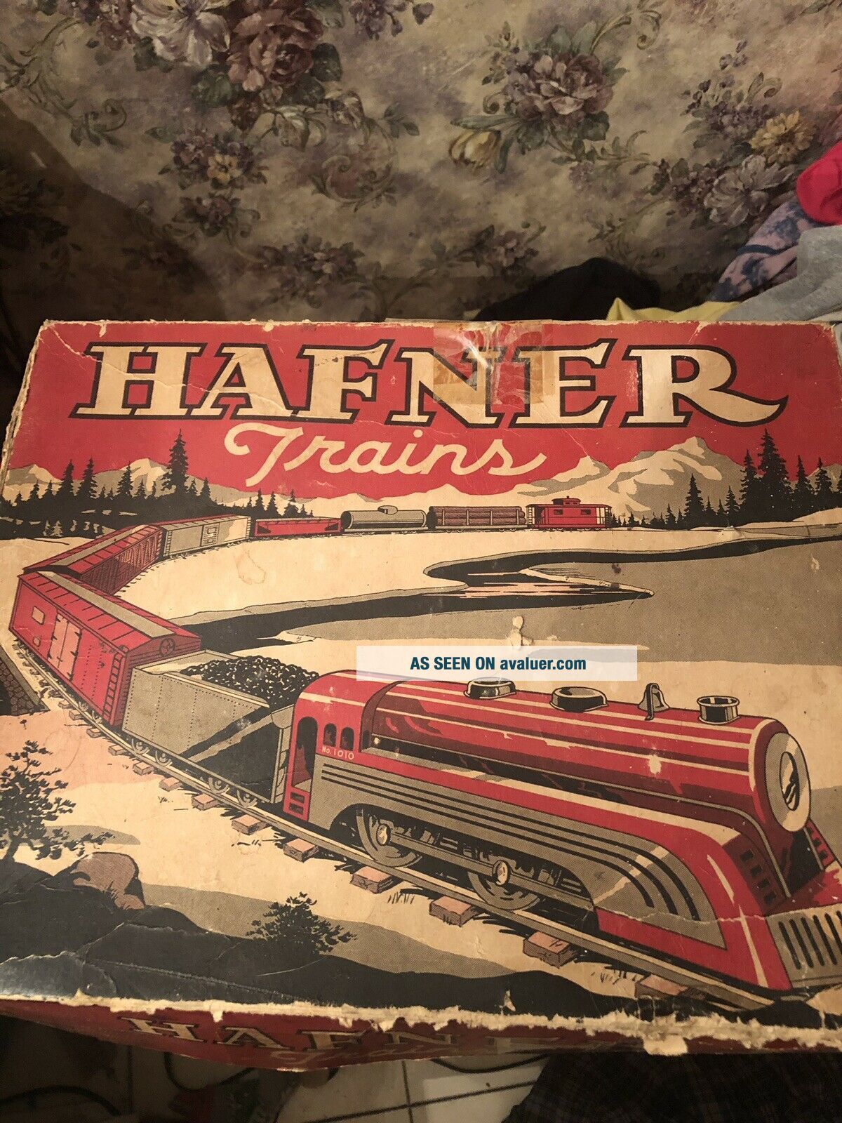 Hafner Tin Model Train Set With Tracks Wind Up. | #368345