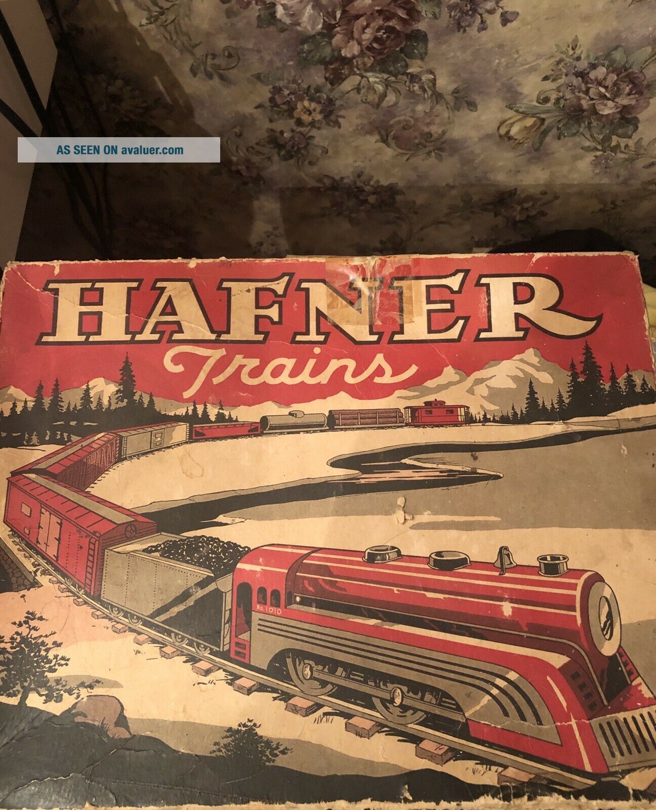 Hafner Tin Model Train Set With Tracks Wind Up. | #368345