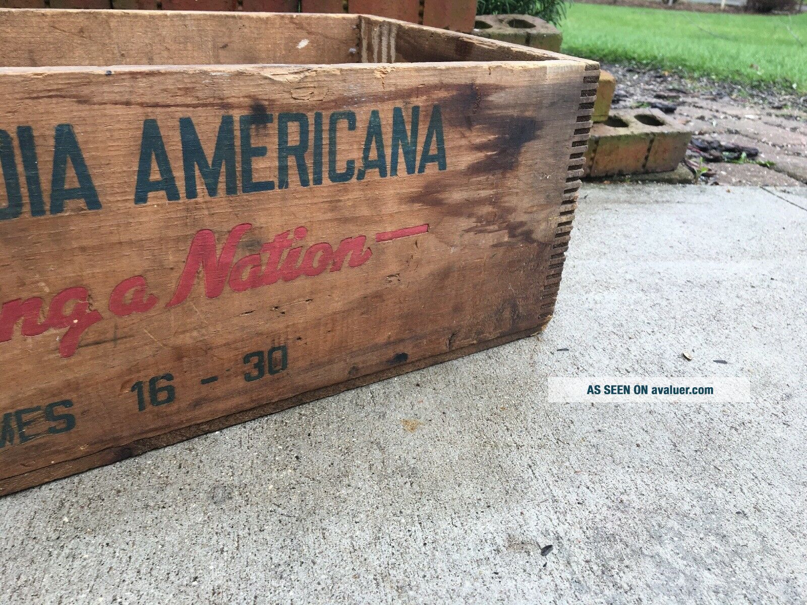 Antique Vintage 1940 ' S Encyclopedia Americana Wooden Dovetail Box