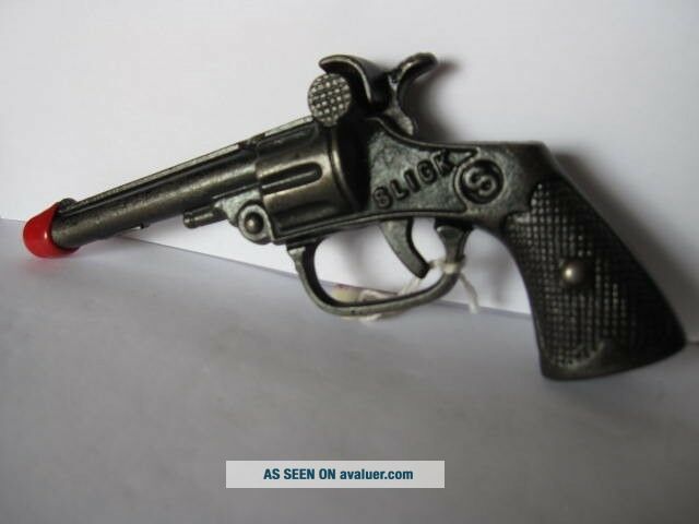Psiol Reference Image ANTIQUE KENTON “SLICK” CAST IRON CAP GUN 1923 | #499593
