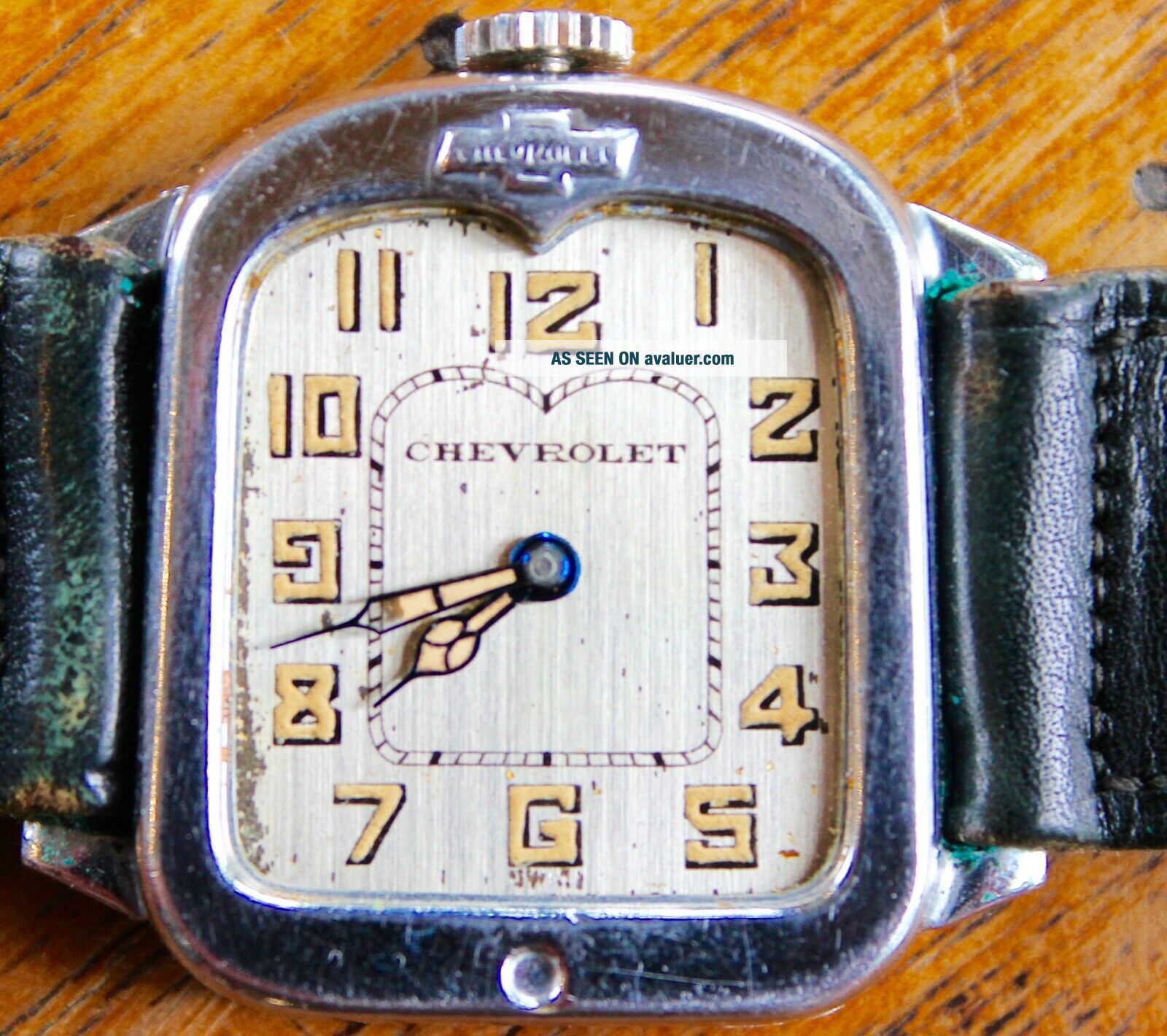 RARE VINTAGE 1927 CHEVROLET RADIATOR MENS WRIST WATCH SALES QUOTA | #921040