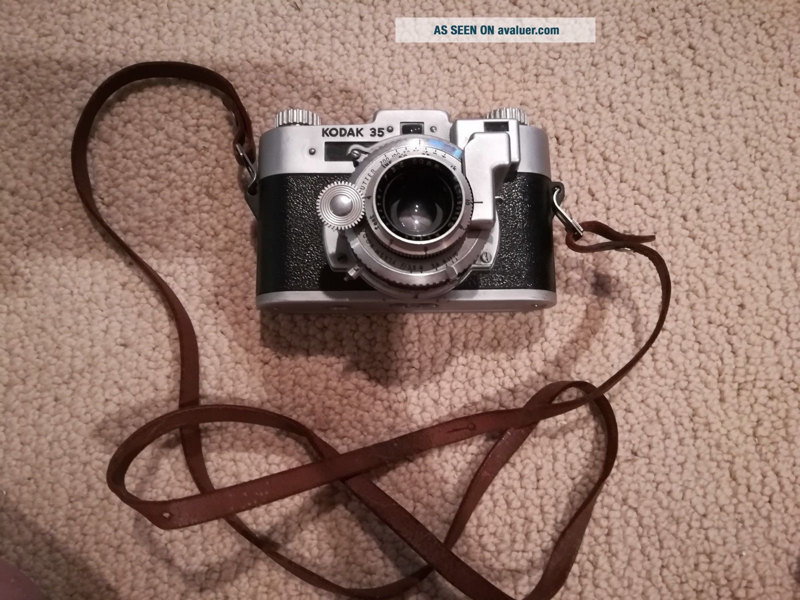 Vintage 1940 ' s Kodak 35 Point & Shoot Film Camera with Case